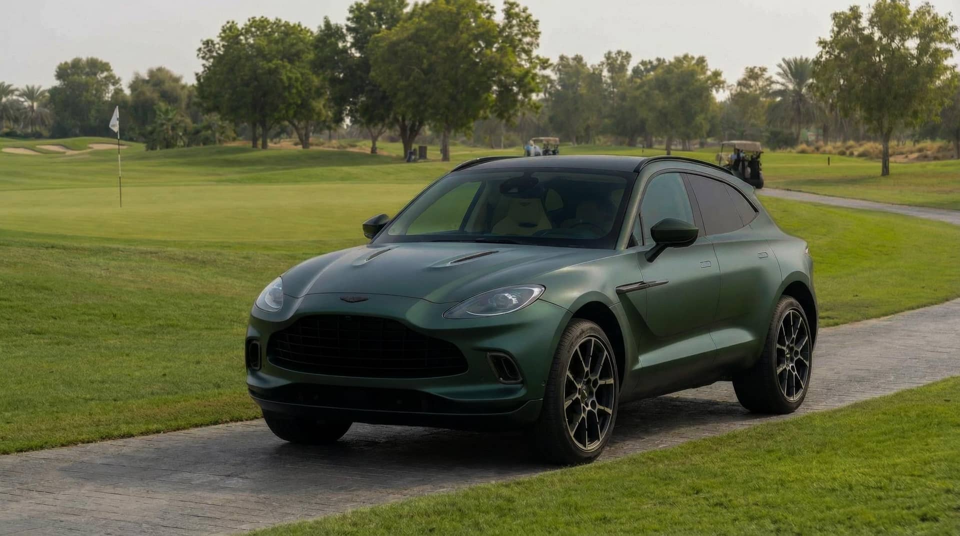 Aston Martin DBX - View 1