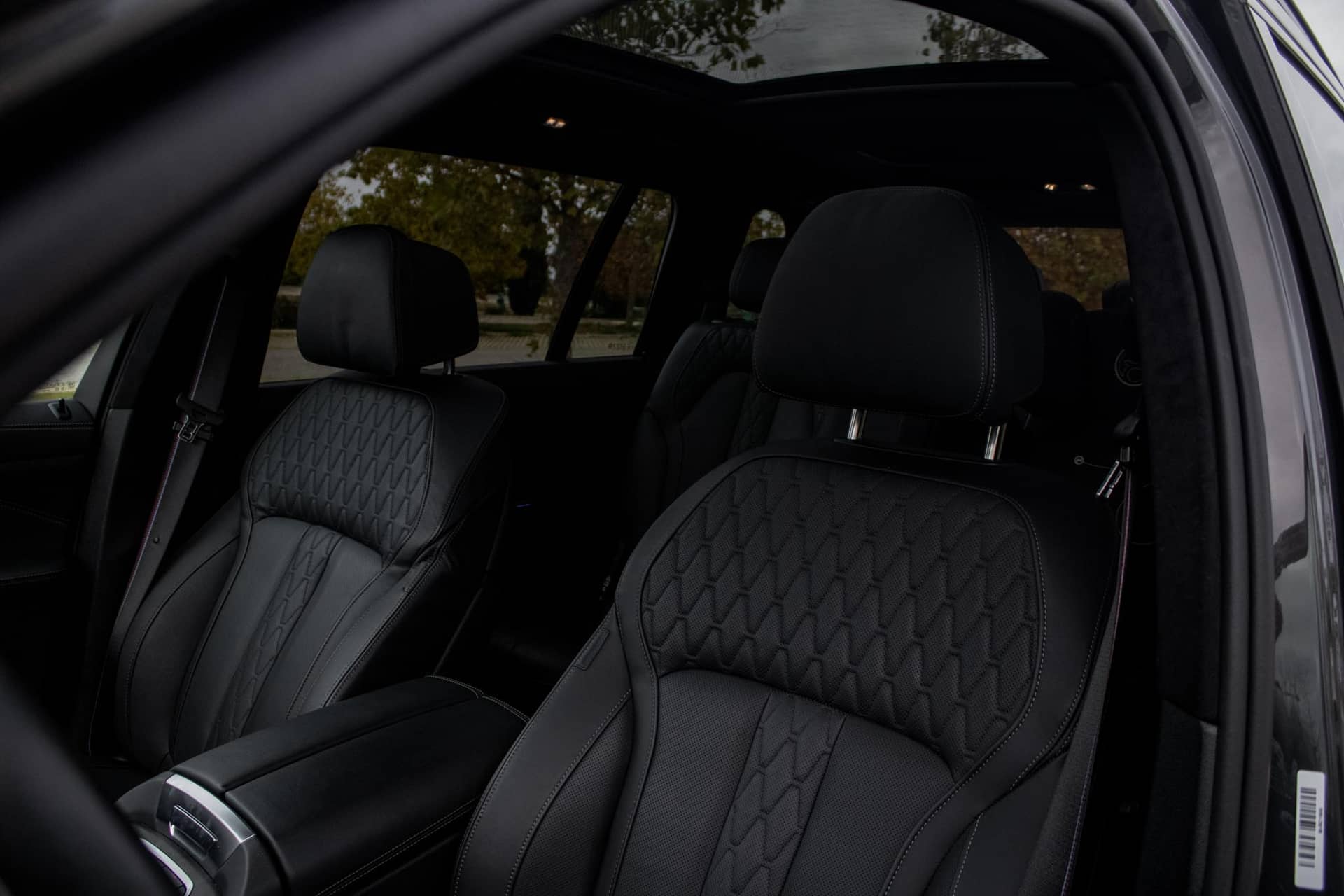 BMW X7 M60i - View 7