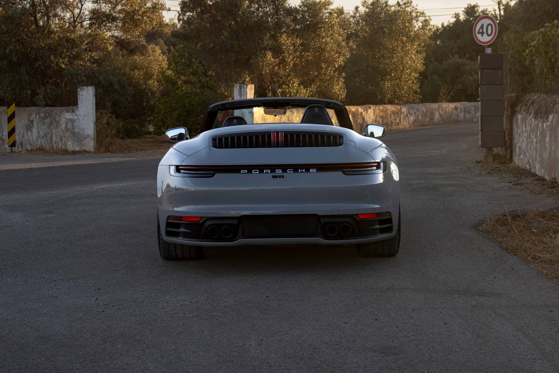 Porsche 911 Carrera S - View 6
