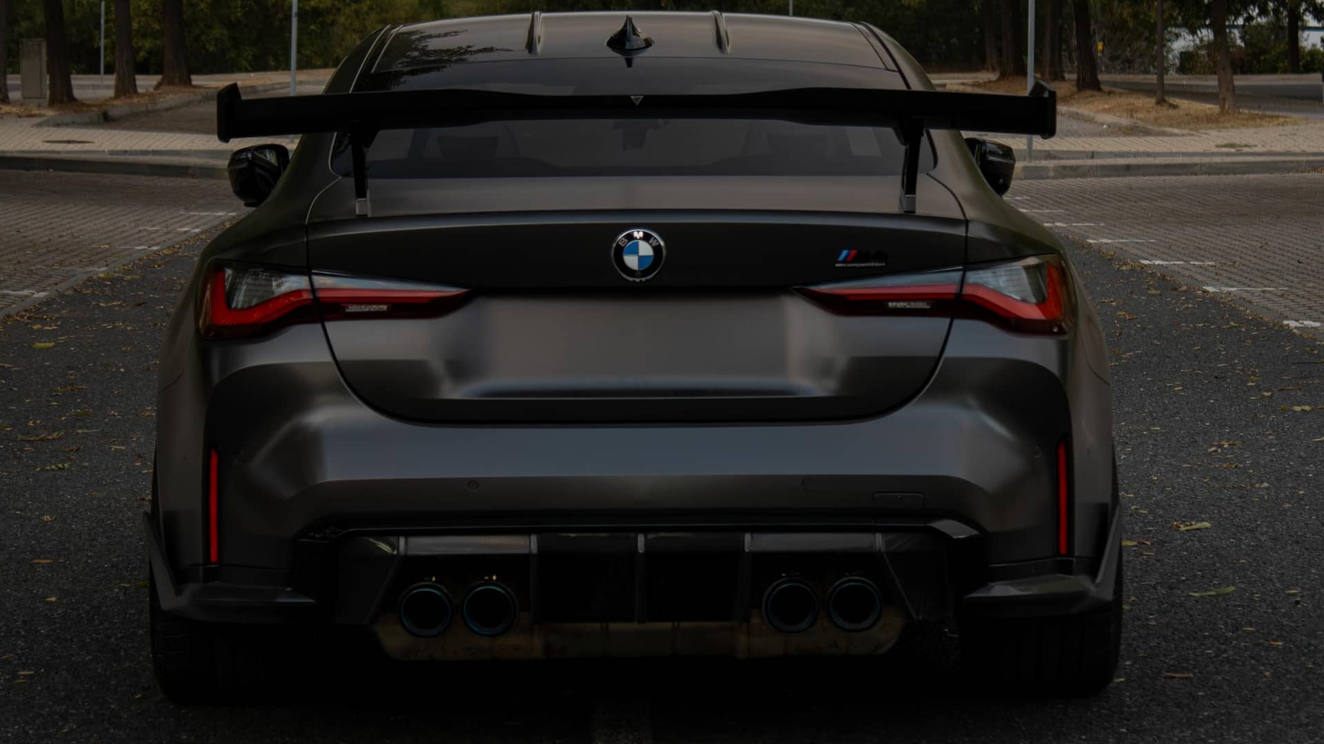 BMW M4 Competition - View 4