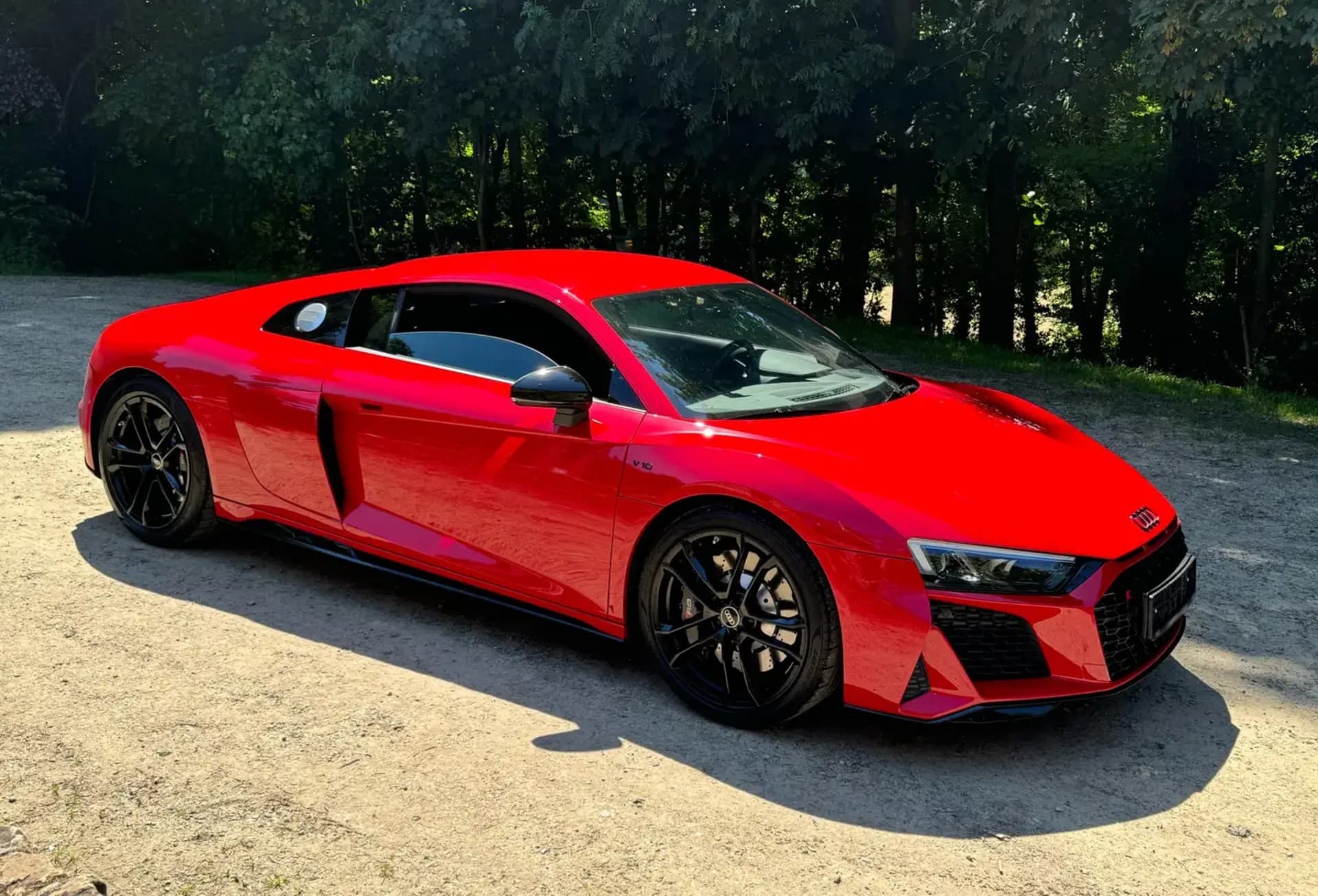Audi R8 front view - luxury car rental Algarve Lisbon Portugal
