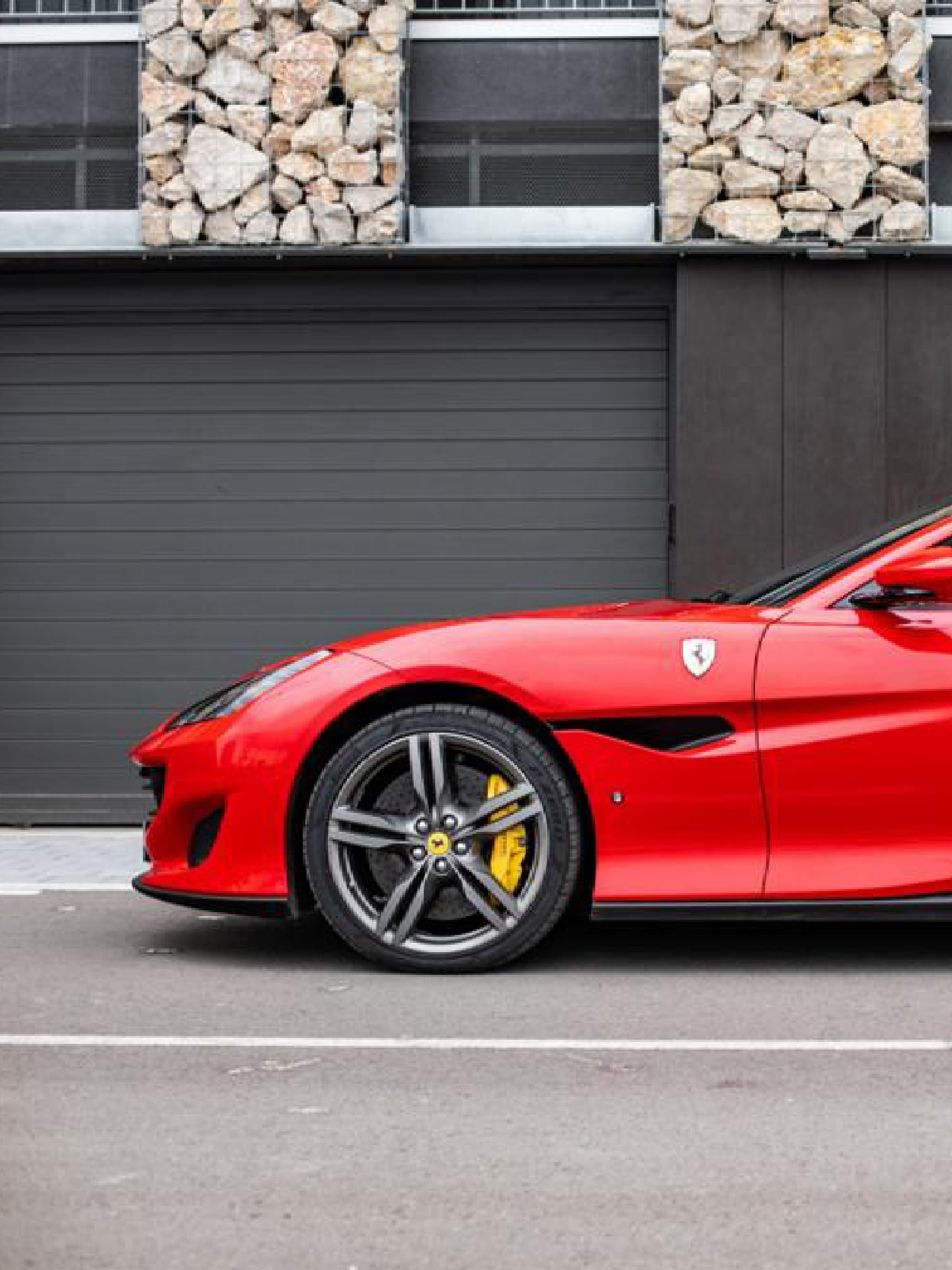 Ferrari Portofino - View 2