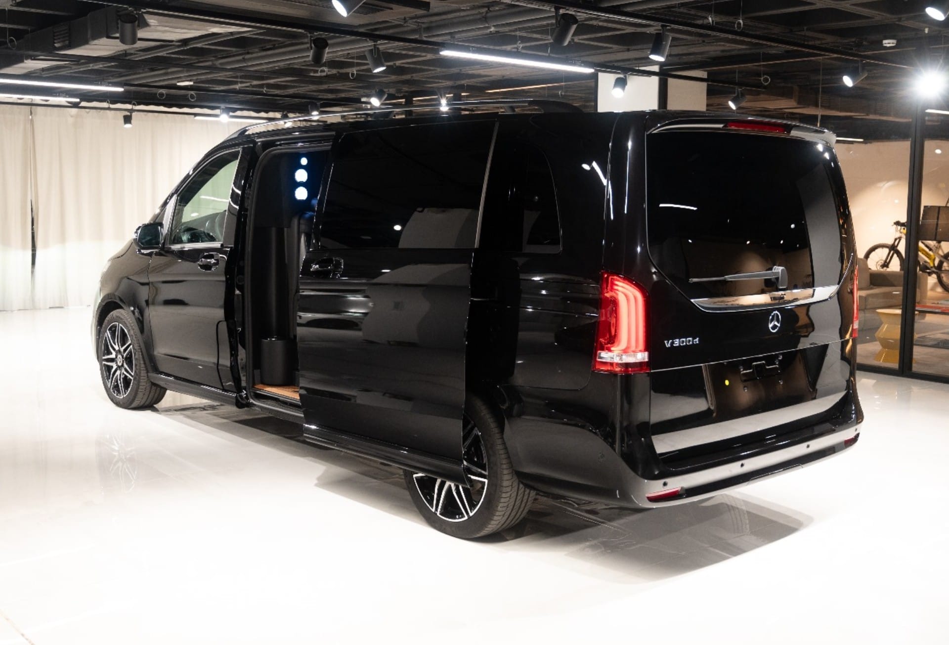 Mercedes V class VIP - View 1
