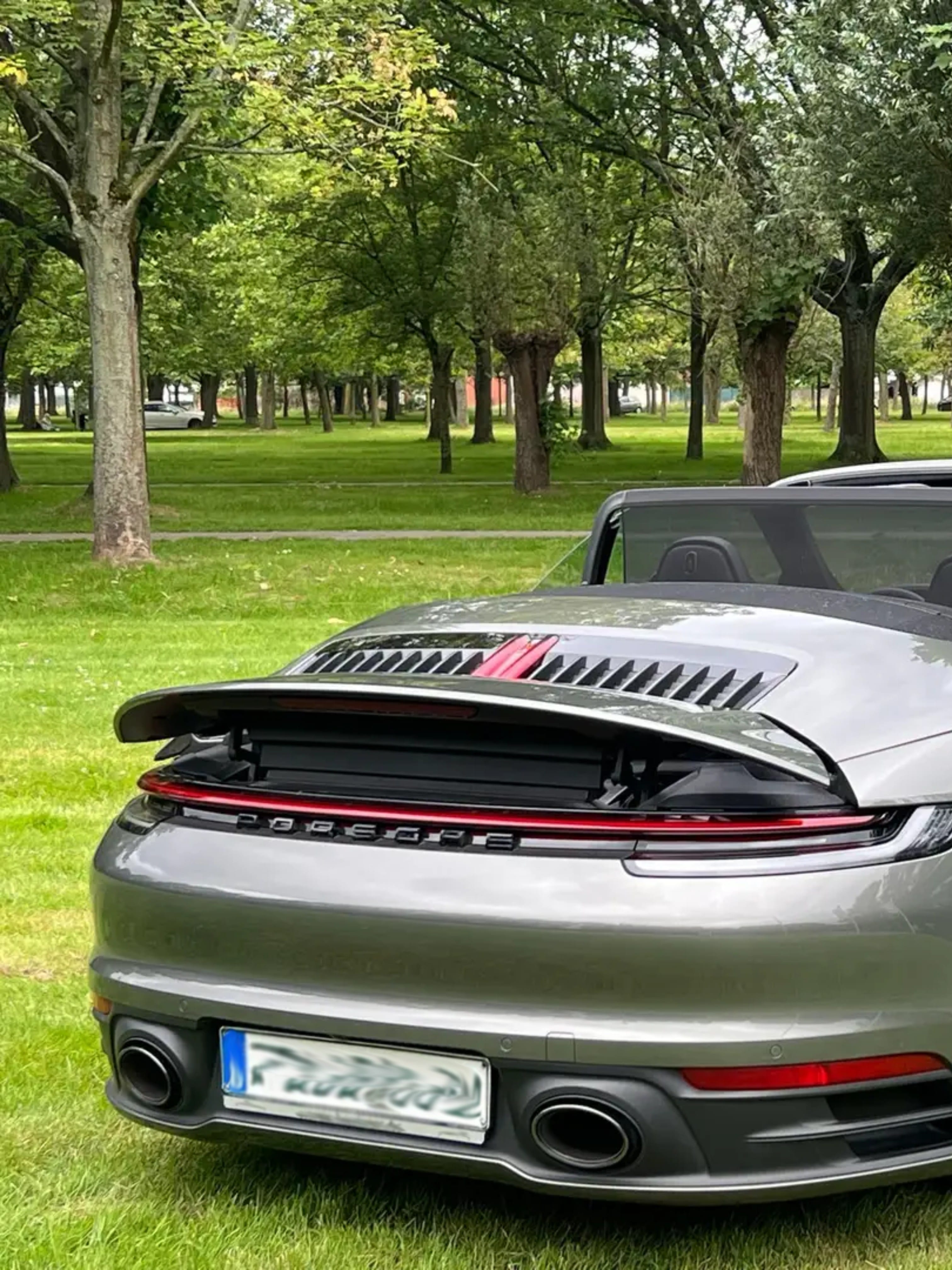 Porsche 911 Cabrio - View 4