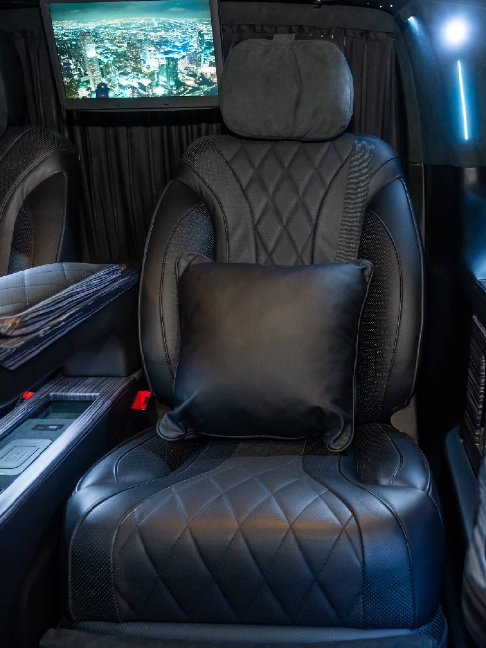 Mercedes V class VIP - View 3