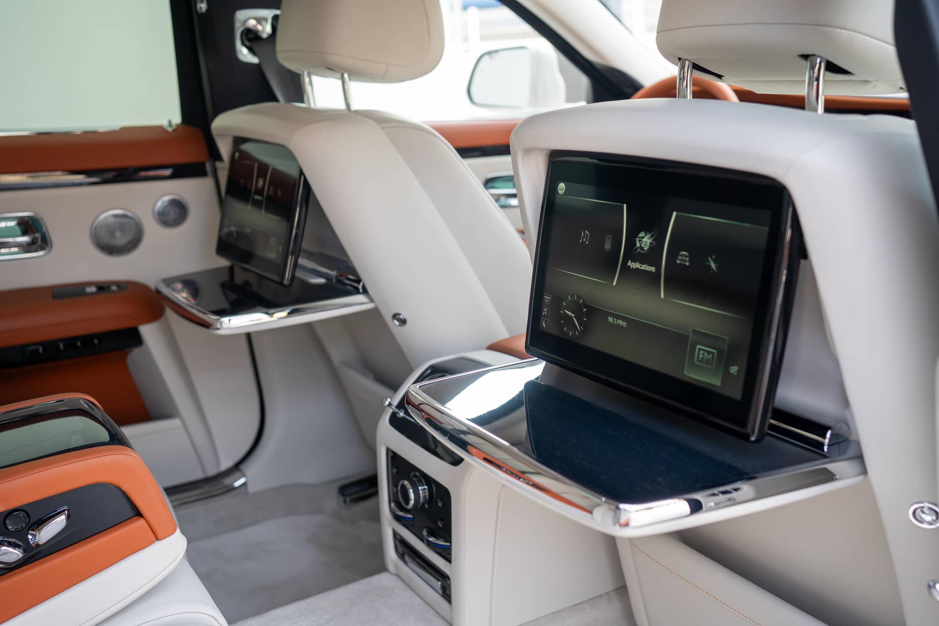 Rolls-Royce Ghost - View 5