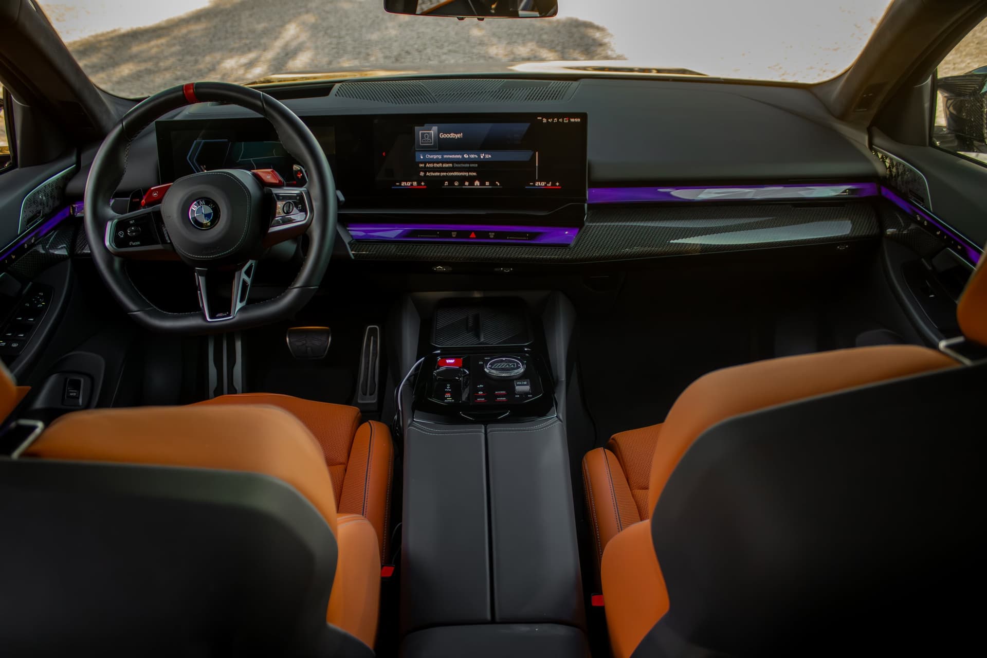 BMW M5 G90 - luxury car rental Algarve Lisbon Portugal (8)