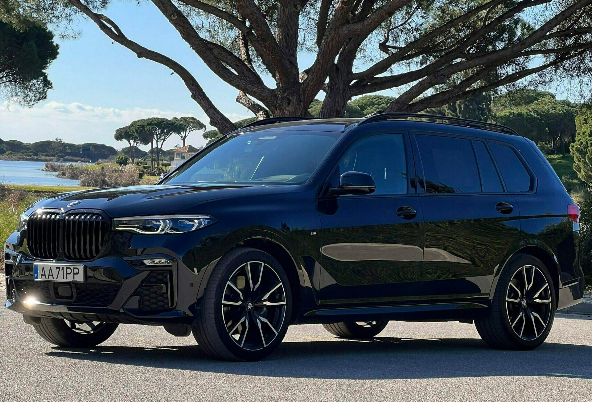 BMW X7 for rent in Portugal - luxury car rental Algarve Lisbon