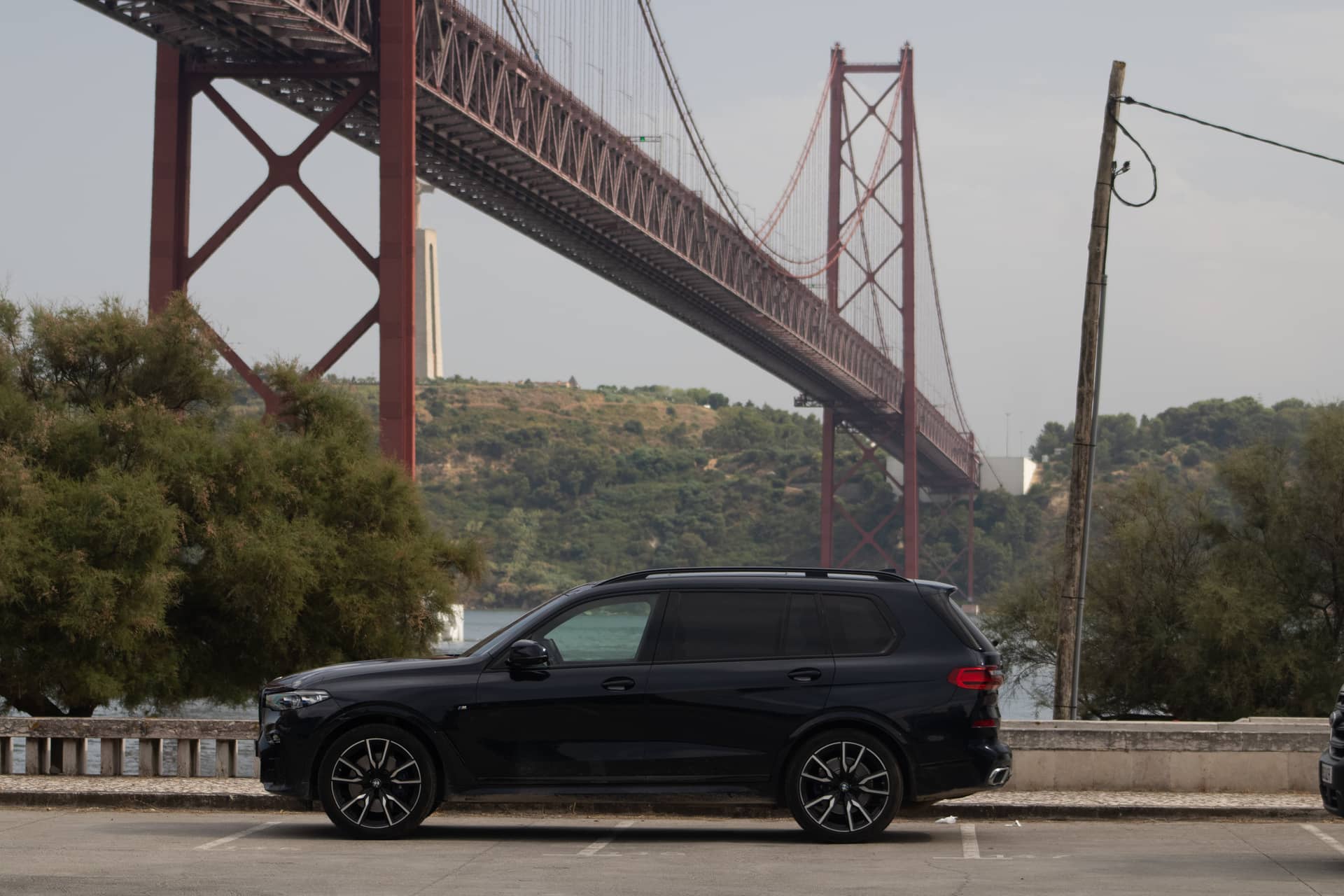 BMW X7 40i rental Portugal - gallery image 5