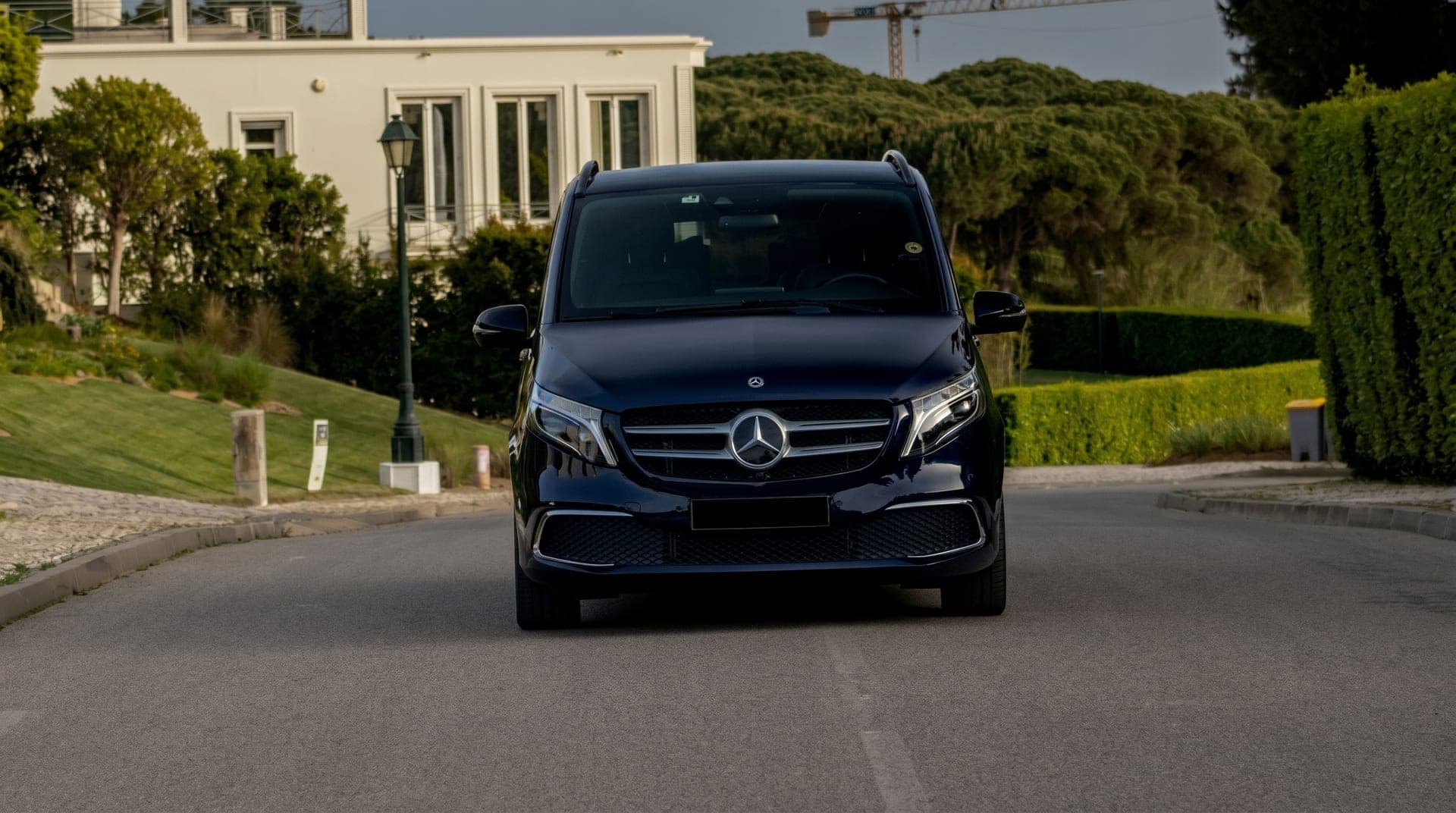 Mercedes V class VIP β luxury car rental Portugal