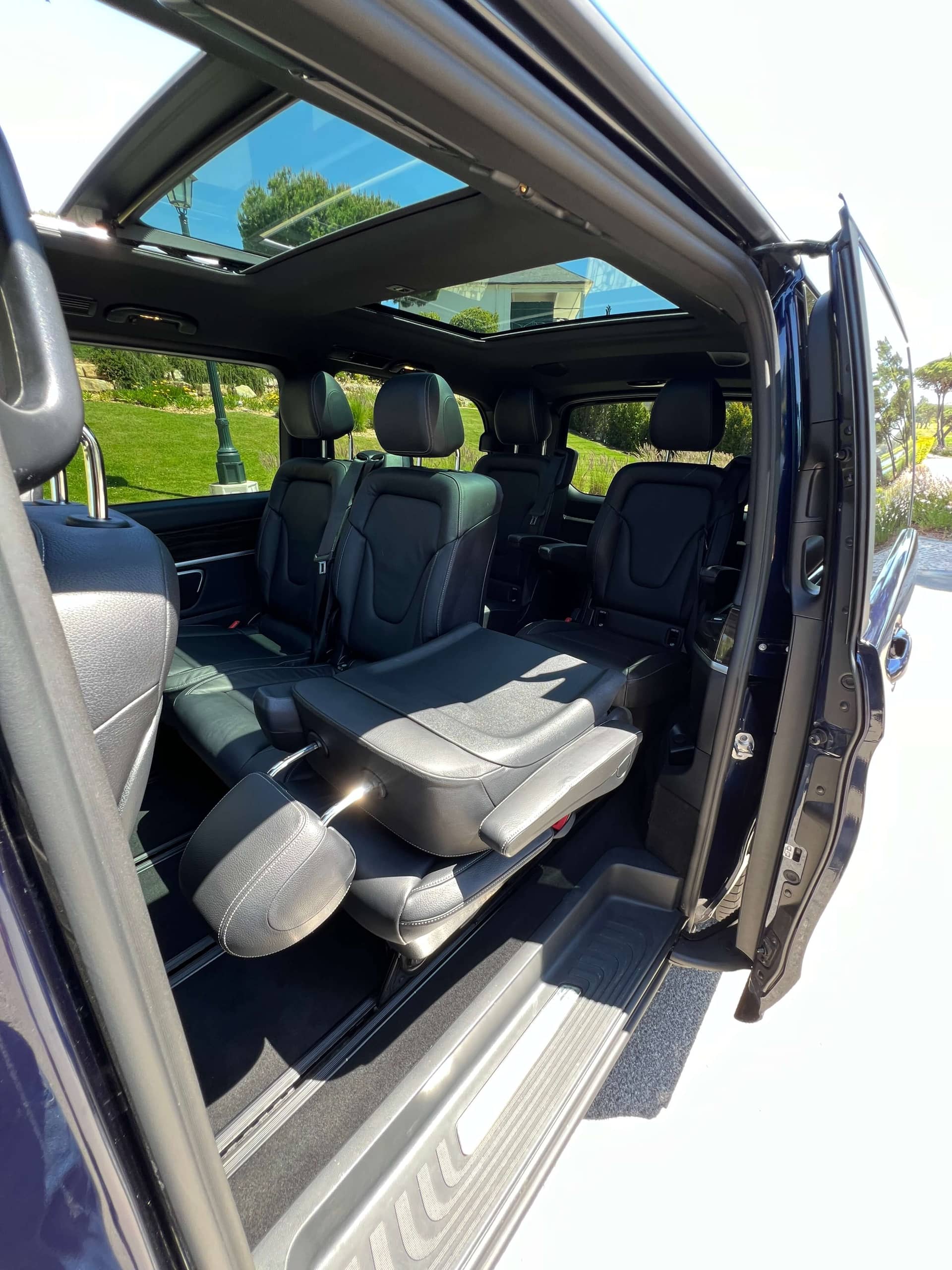Mercedes V class rental Portugal - gallery image 3