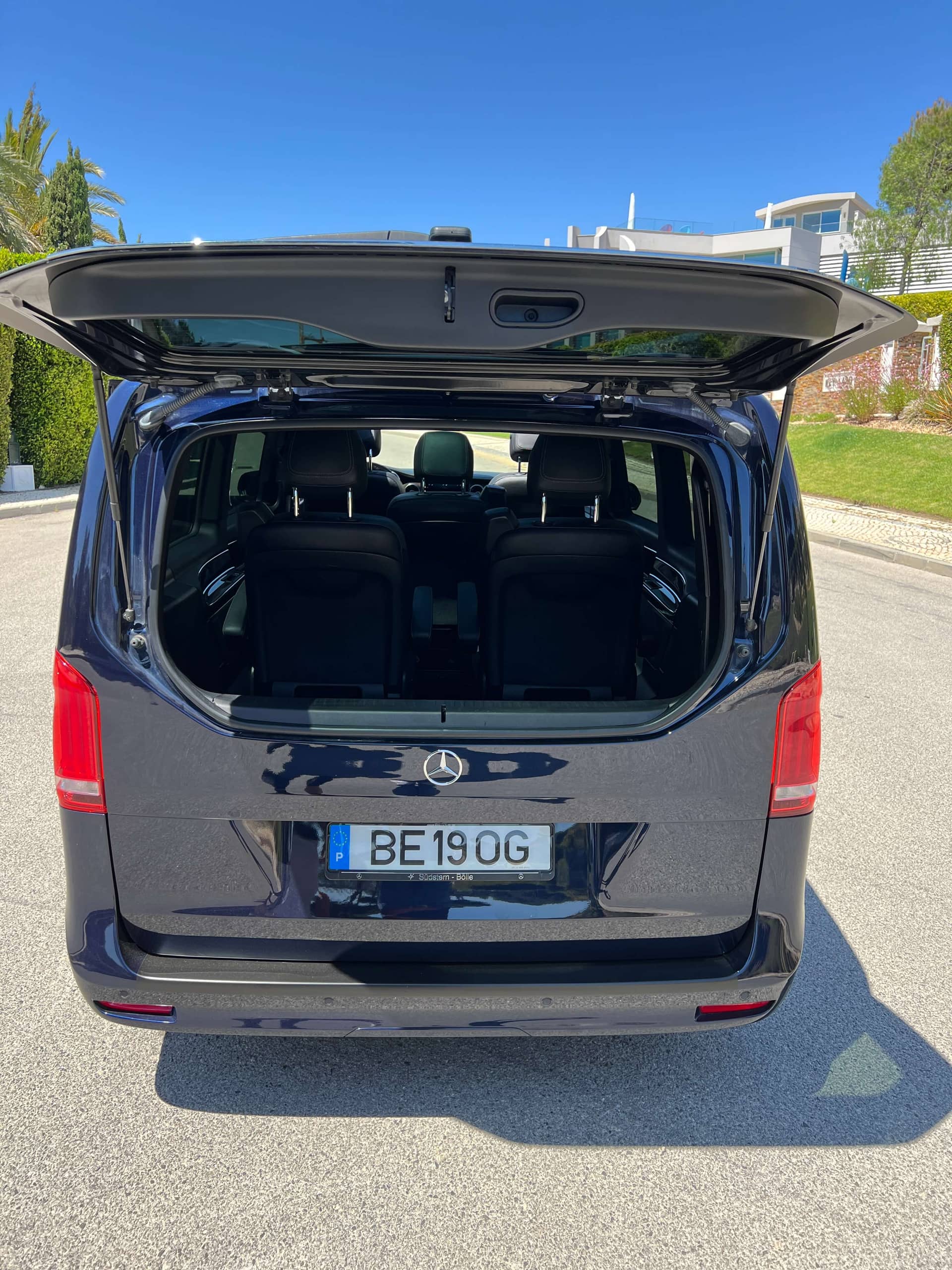 Mercedes V class rental Portugal - gallery image 5