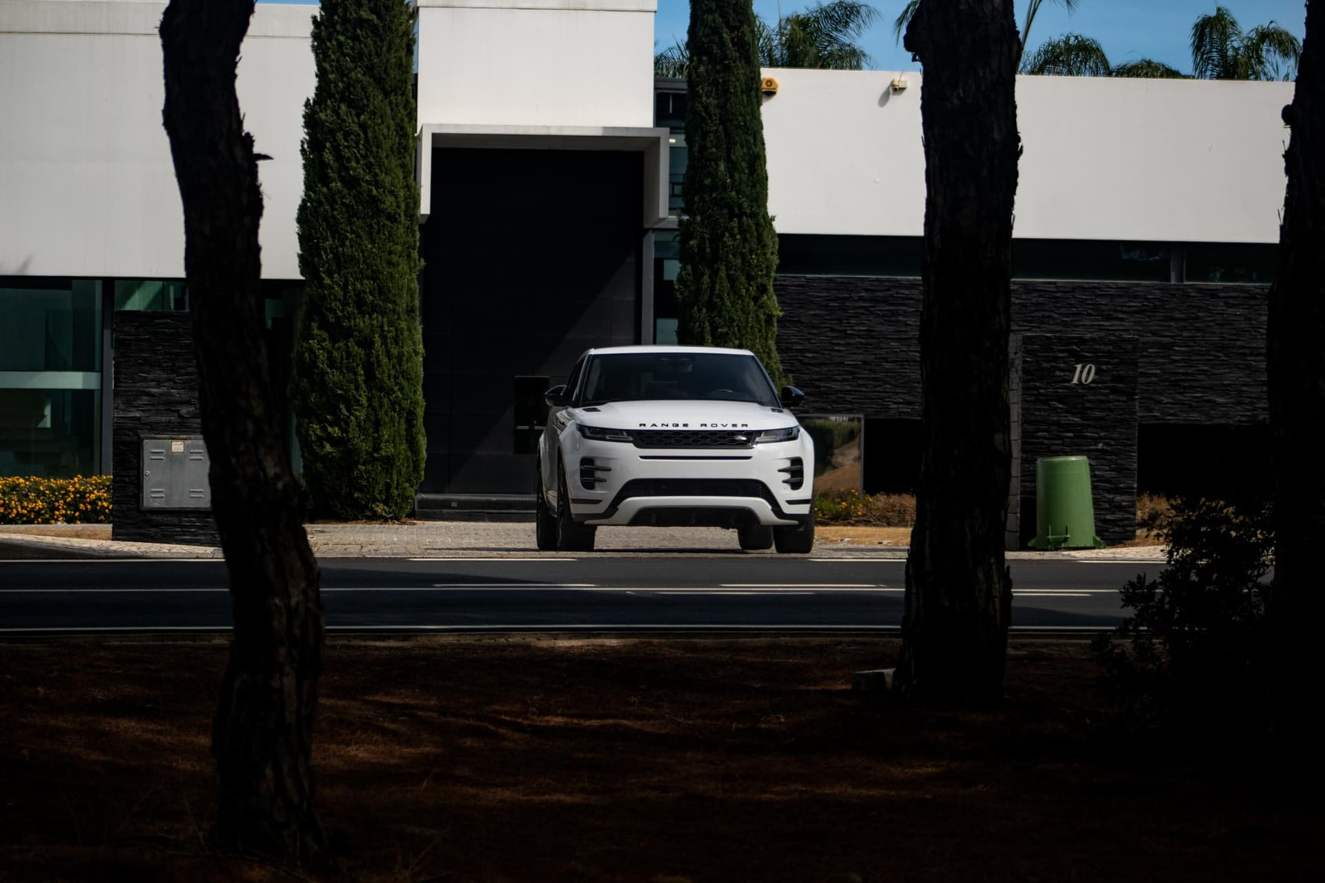 Range Rover Evoque Autobiography front view - luxury car rental Algarve Lisbon Portugal