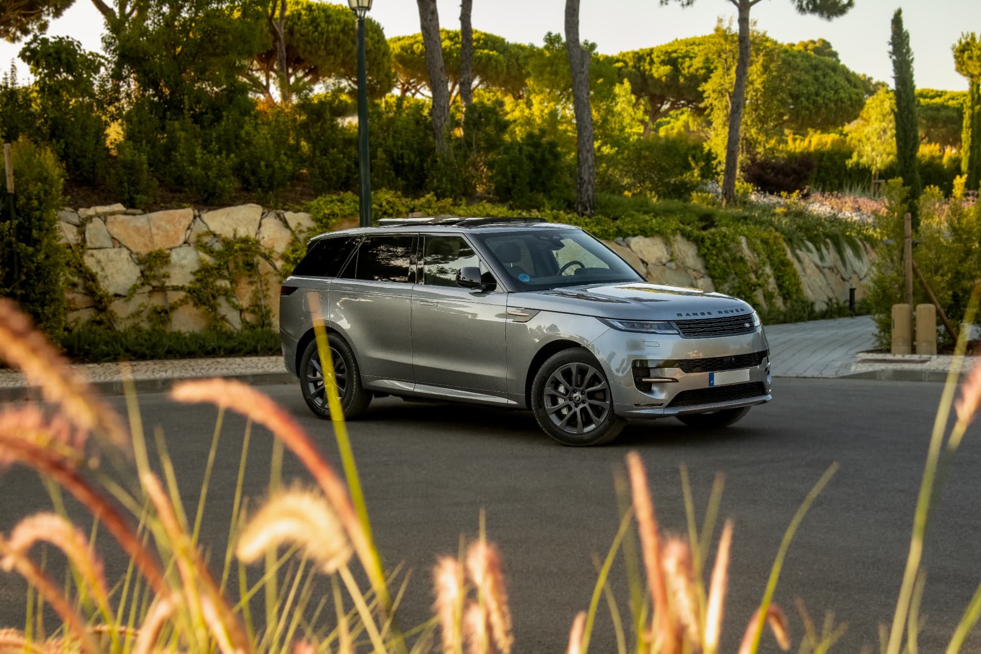 Range Rover Sport — luxury car rental Portugal